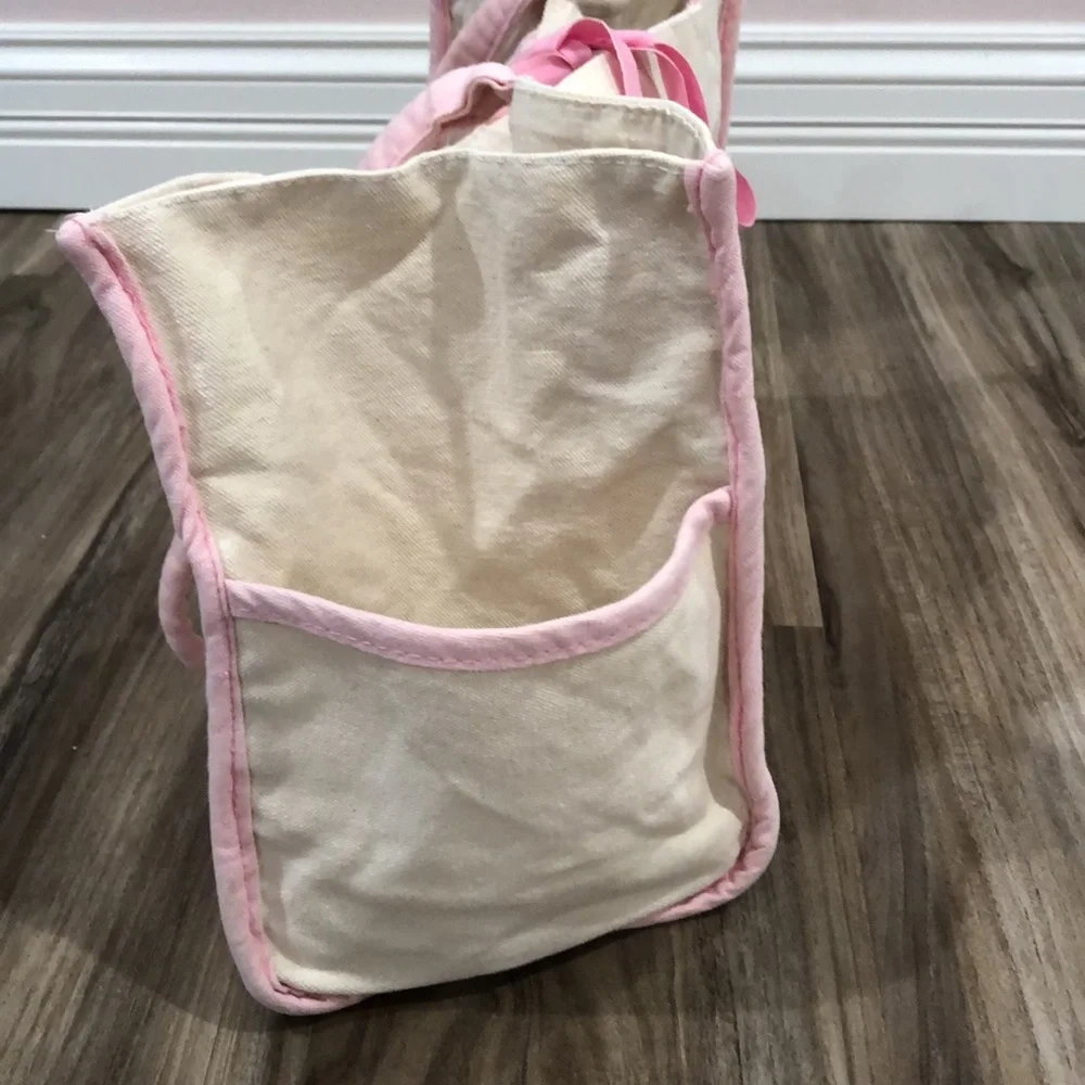 Monogrammed bag “M”